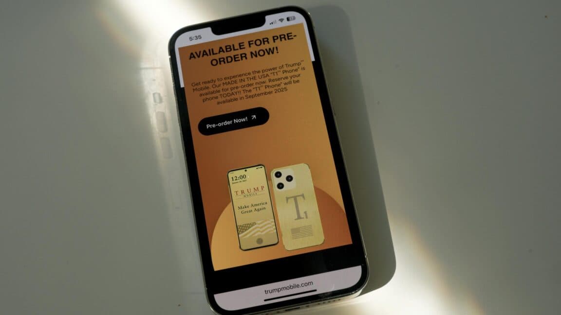 Democrats Demand FTC Probe into Trump Mobile’s Broken Promises