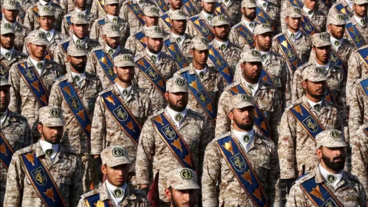 Escalating Tensions in the Strait of Hormuz Between Iran and US